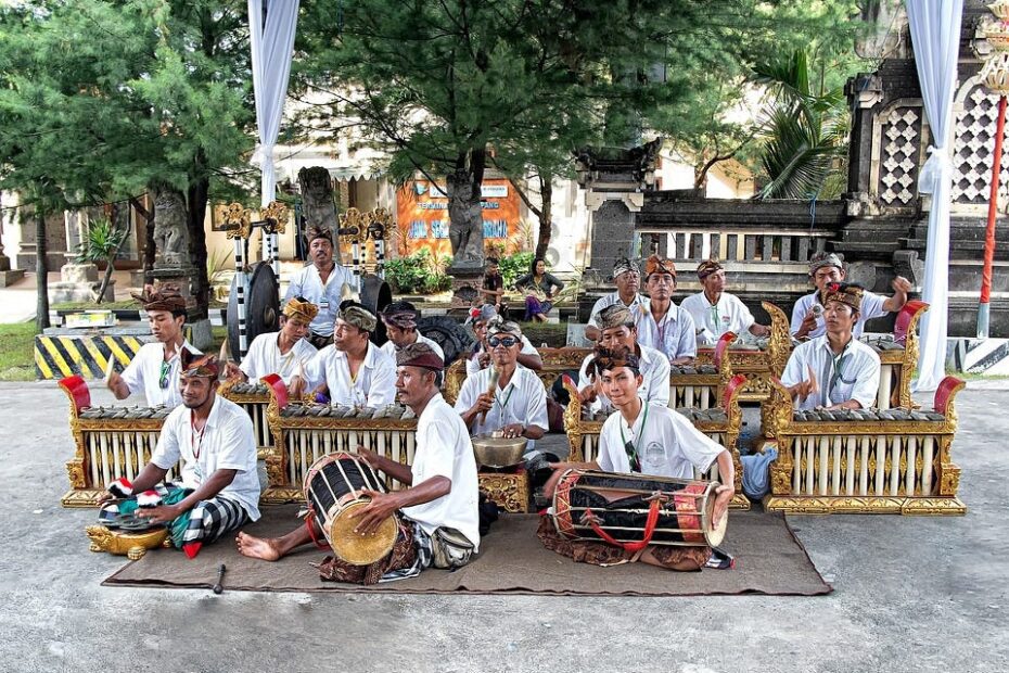 7 Tips for Enjoying Local Filipino Folk Music Performances - Pinas Culture