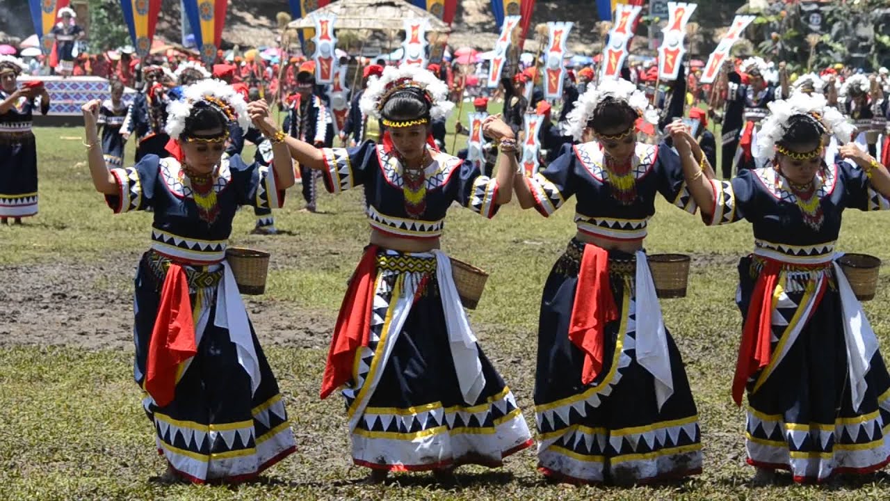 Dugso: The Rhythmic Rice Pounding Dance of Bukidnon - Pinas Culture