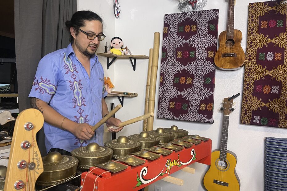 What Are Traditional Filipino Folk Music Instruments?